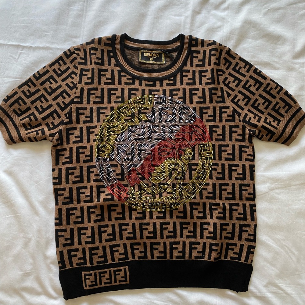 fendace sweater M